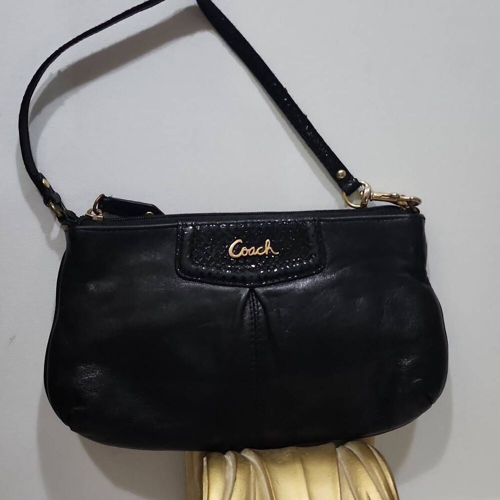 Coach Ashley Leather Wristlet Medium